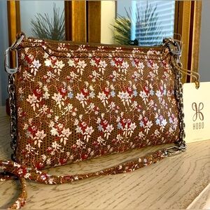 💙 HOBO Darcy Convertible Crossbody